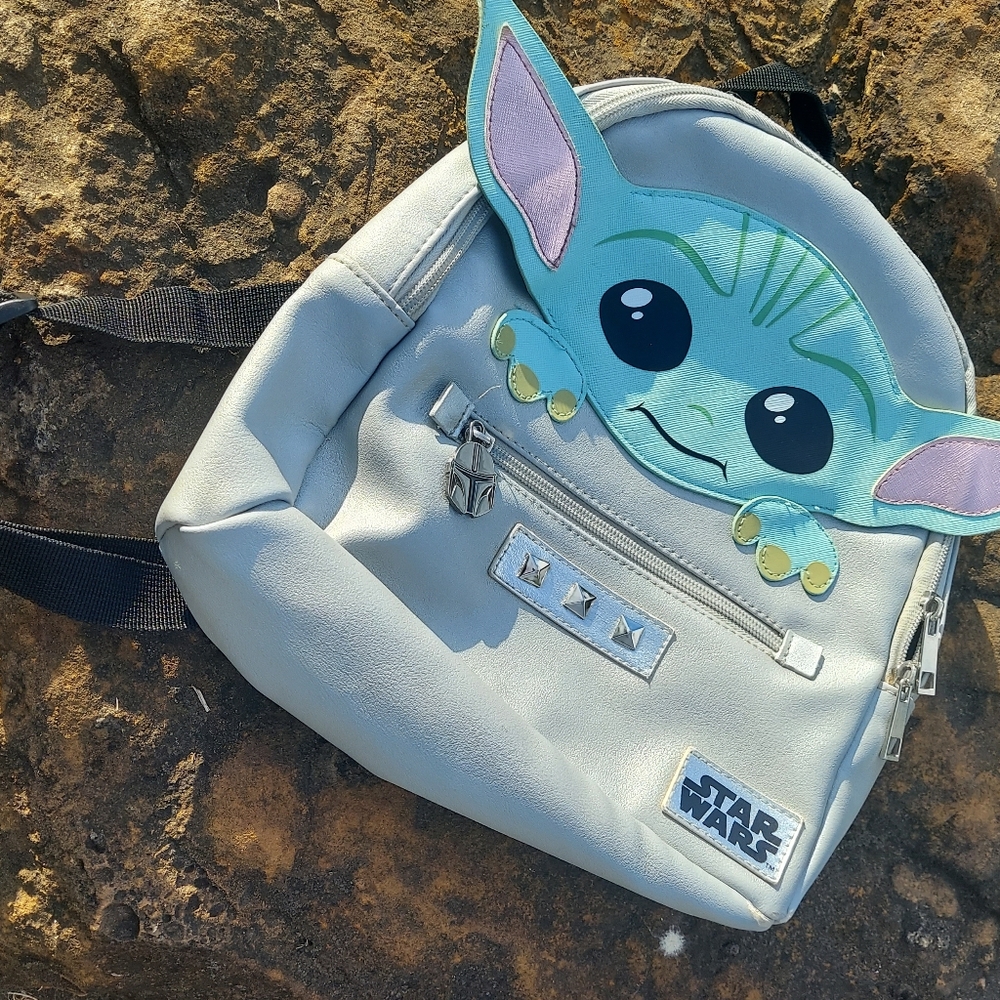Star Wars Grogu Baby Yoda Women’s Mini Backpack Grey Silver